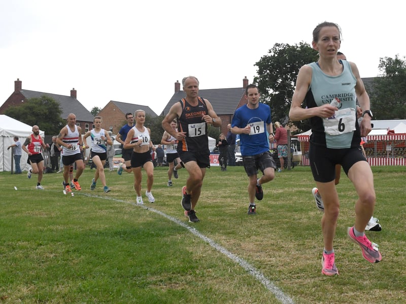 10 miles road race. EMN-210726-122512001