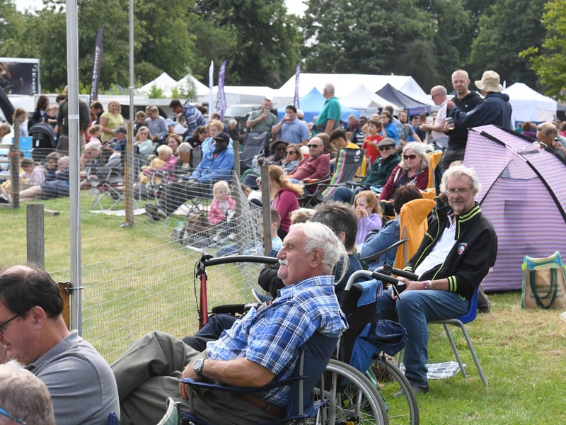 Heckington Show spectators. EMN-210726-121556001