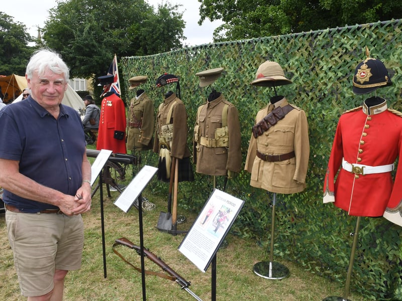 Michael Credland of Martin with his great war collection EMN-210726-121915001