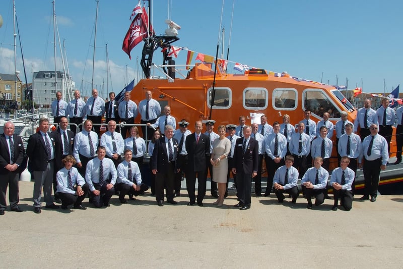 RNLI Eastbourne naming ceremony for new Lifeboat RNLB Diamond Jubilee by The Earl and Countess of Wessex. June 5th 2012 E27133N_corrected
The Earl and Duchess with the crew. ENGSUS00120120607170205