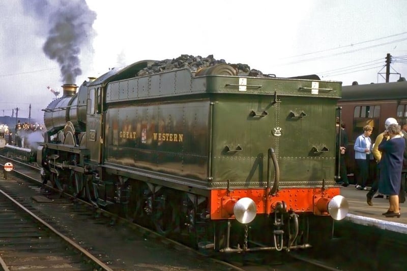 The Clun Castle locomotove at Peterborough North in 1967
. Pic courtesy www.peterboroughimages.co.uk