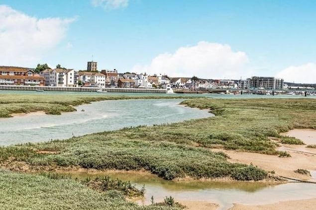 Beautiful views of the River Adur from the Shoreham houseboat