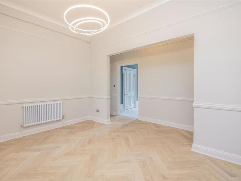 This stunning 16th century former rectory with modern interior is on the market for 1,250,000.
Listed by Oscar James, marketed by Rightmove.