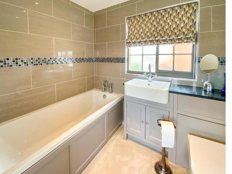 The family bathroom.