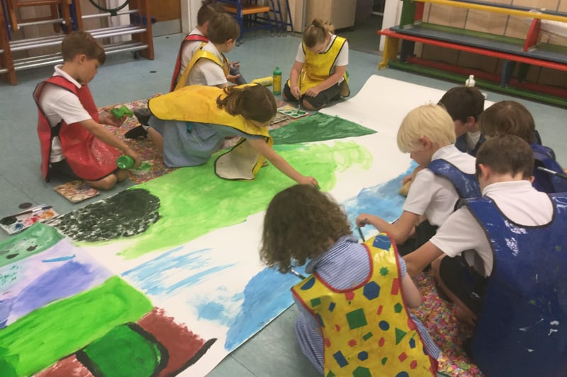 An art week was held at Amberley Primary School SUS-210208-130010001