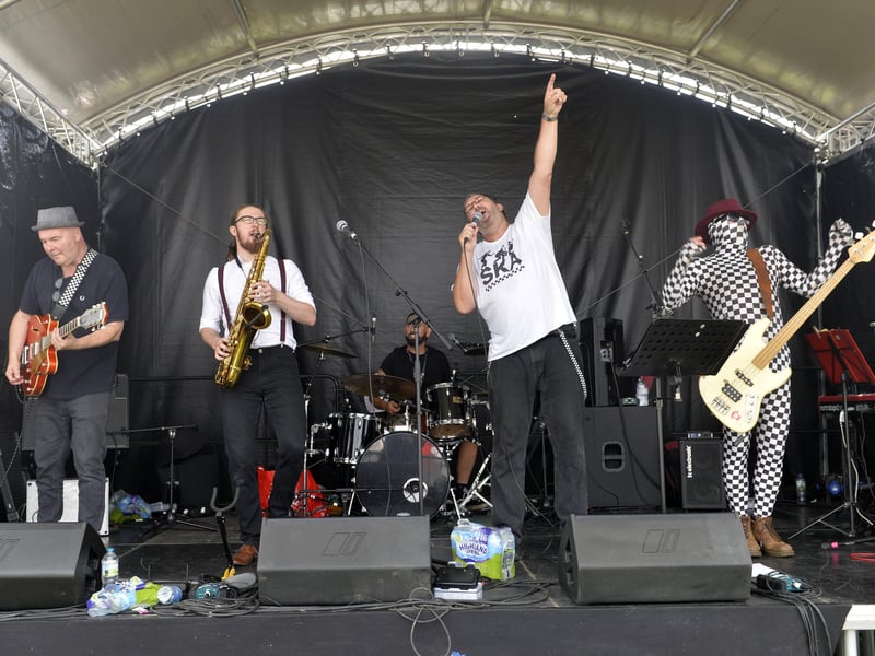 Local talent took to the stage. (Photo by Jon Rigby)