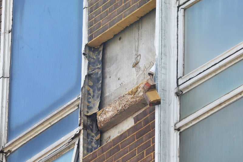Loose bricks falling from the old Queensbury House building in Hastings. Pic Justin Lycett SUS-210308-150946001