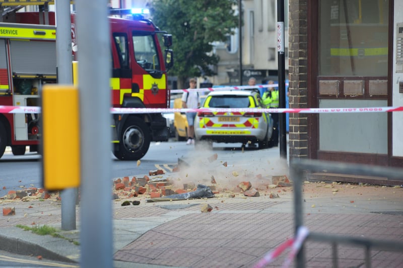 Loose bricks falling from the old Queensbury House building in Hastings. Pic Justin Lycett SUS-210308-150841001