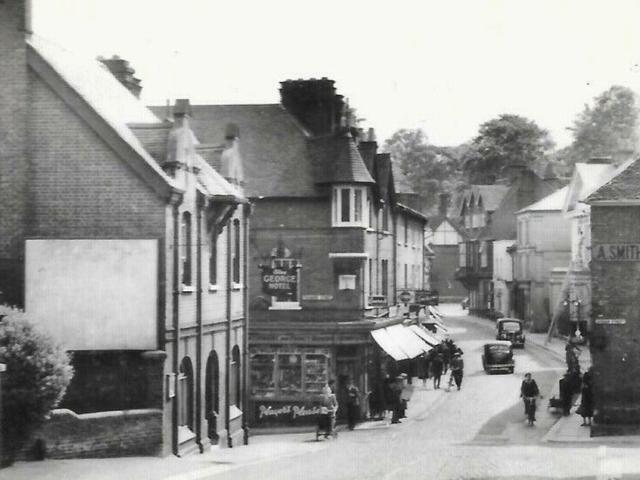 The George was situated on the High Street, Tring. This pub is now used as a branch of Costa Coffee. The building retains the name George House