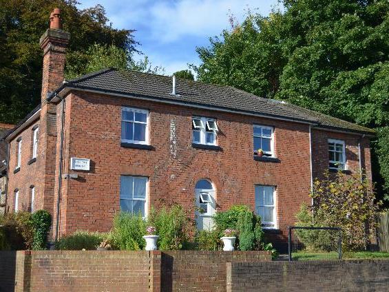 The Prince Albert was situated on London Road, Hemel Hempstead. This pub is now a drug rehabilitation centre known as Nascent House.