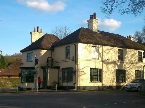 The Swan Inn was situated on London Road, Hemel Hempstead. This pub closed in 2010 and has now been converted into an antiques centre.