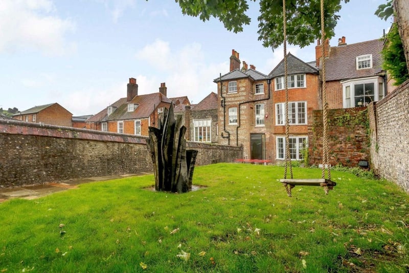 Sussex House, High Street, Lewes. Guide price £2,500,000. Picture via Zoopla SUS-210608-091717001