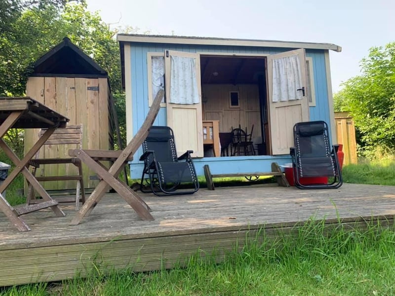 Freshwinds Camping at Pett, East Sussex is a small, family run camping and glamping site in an Area of Outstanding Natural Beauty.