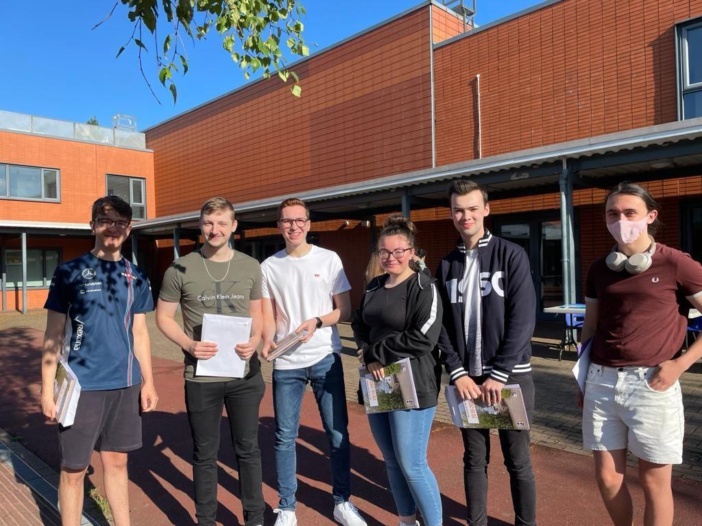 Oriel High School students celebrate A level and Level 3 Vocational ...