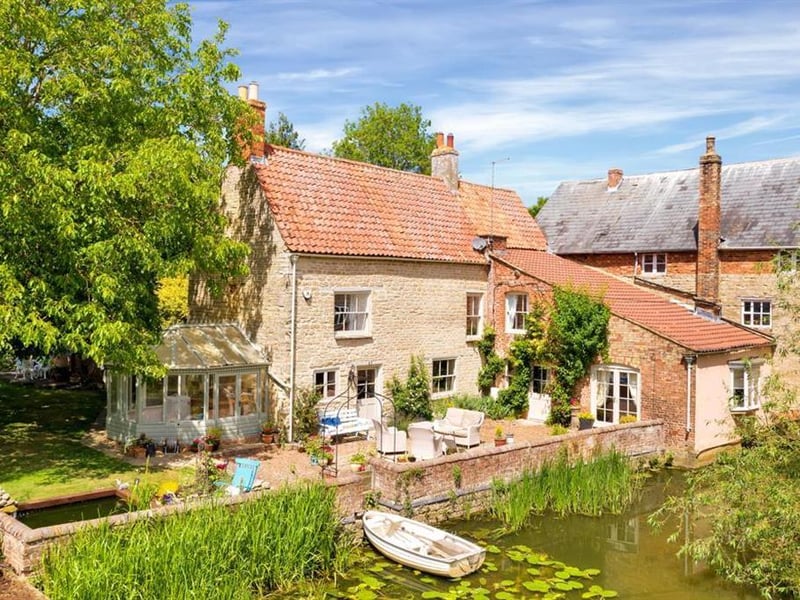 A Northamptonshire five-bedroom home home complete with more than an acre of land, a mooring and a fishing rights is on the market.
(Listed by Sharman Quinney and marketed by Rightmove).