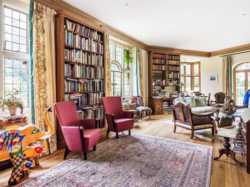 Would you like to while away your evenings in here?