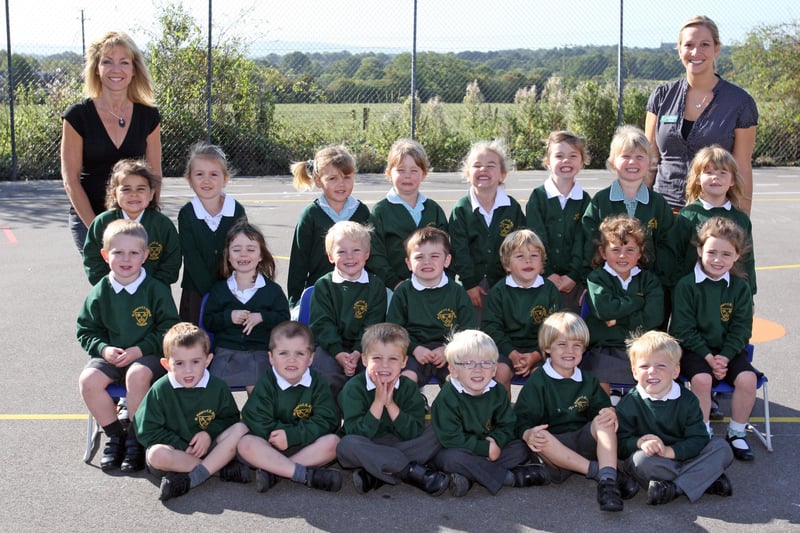 HOR 100909 My First day at School  -  St Peters Primary, Cowfold. photo by derek martin