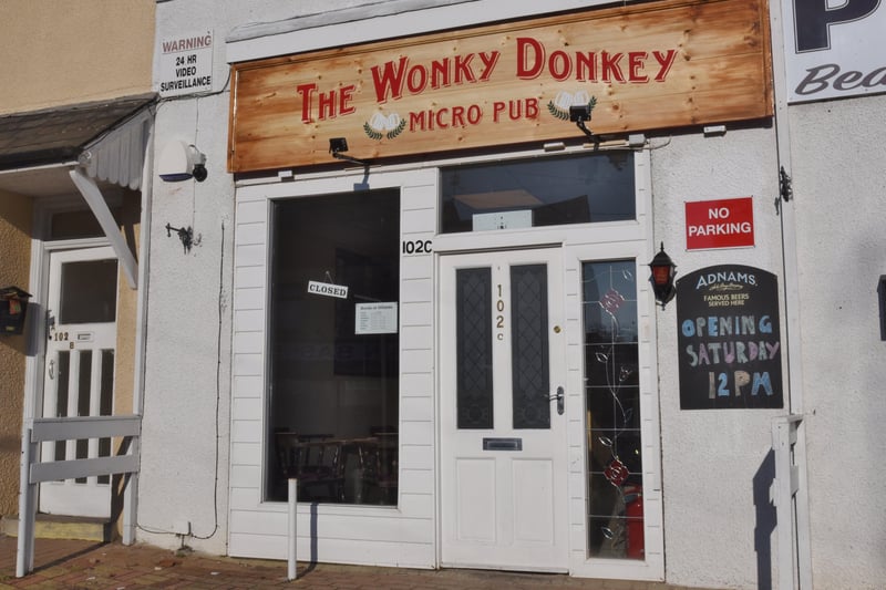 The Wonky Donkey, High Street, Fletton: Citi 5 Milton Road stop. Walk 15 Minutes (0.8 miles) to The Woolpack or Citi 3/5 to South Street.