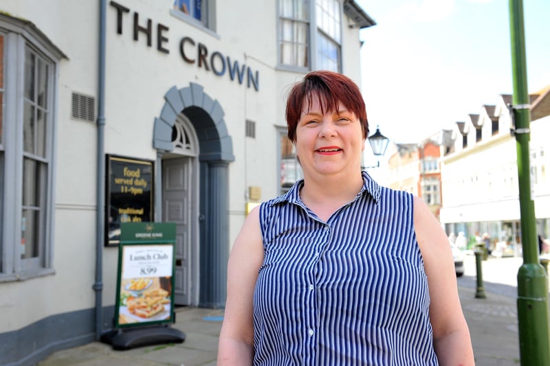 Karen Dawson - pub manager at The Crown, Carfax, Horsham, which is rated 4.2/5. Pic S Robards SR2105123 SUS-211205-125113001
