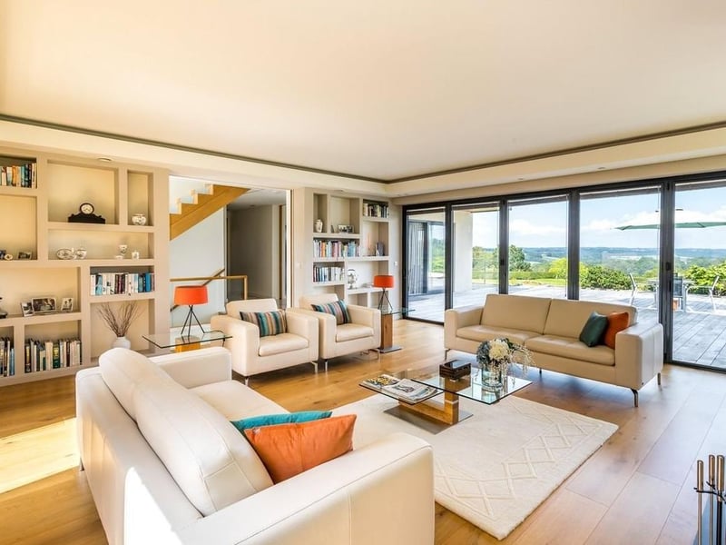 Woozels Hall, Heathfield, via Zoopla