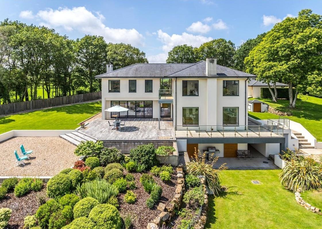 Woozels Hall, Heathfield, via Zoopla