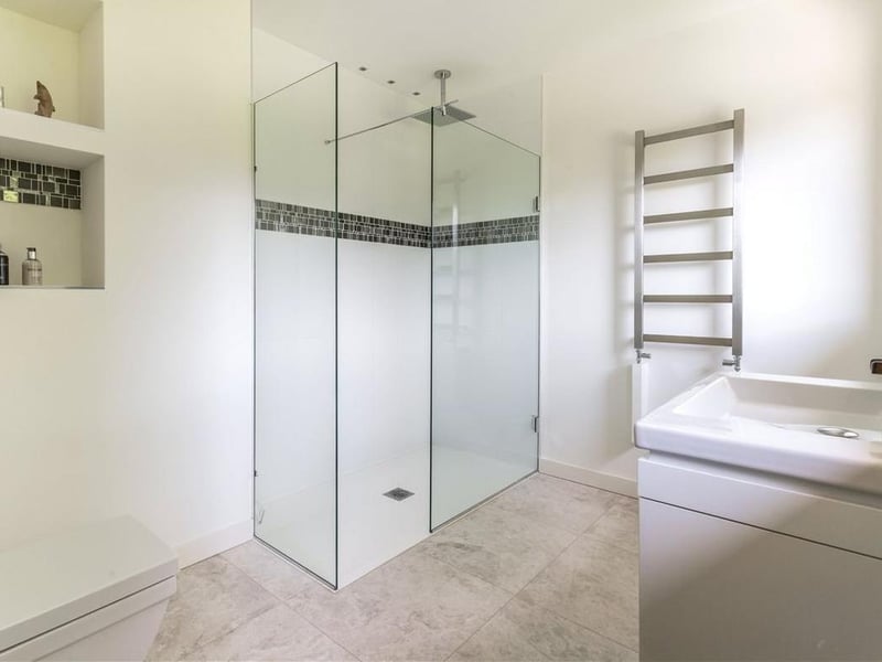 Woozels Hall, Heathfield, via Zoopla
