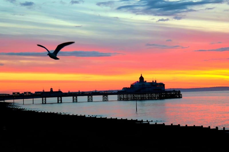 Lyndsey Diamond posted this image on our Eastbourne Herald page with the message: 'Morning sunrise'