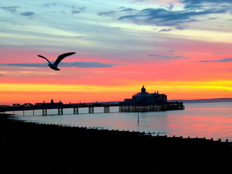 Lyndsey Diamond posted this image on our Eastbourne Herald page with the message: 'Morning sunrise'