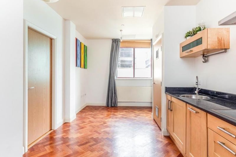 On the market for 100,000, this one-bed flat is located in the cultural quarter of Northampton.
There is an open plan living room/kitchen with built-in appliances and a double bedroom with en-suite.
Listed by: Connells