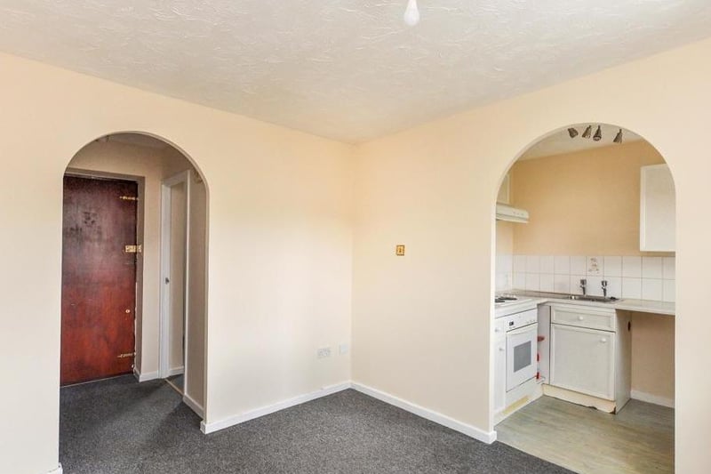 This one bed-room flat has an en-suite bathroom and semi-open plan kitchen and living room through archways.
On the market for 100,000.
Listed by: William H Brown