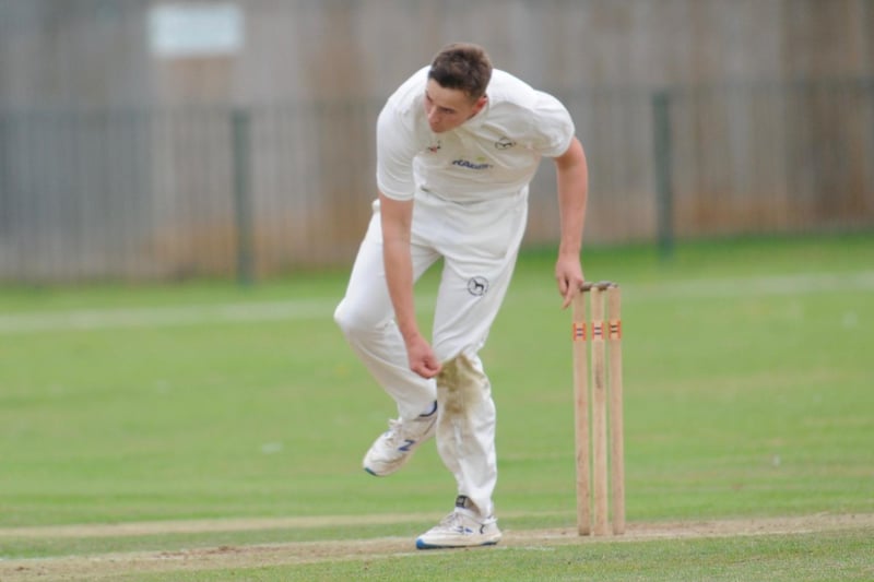 Action from Findon's one-wicket win at Worthing / Pictures: Stephen Goodger