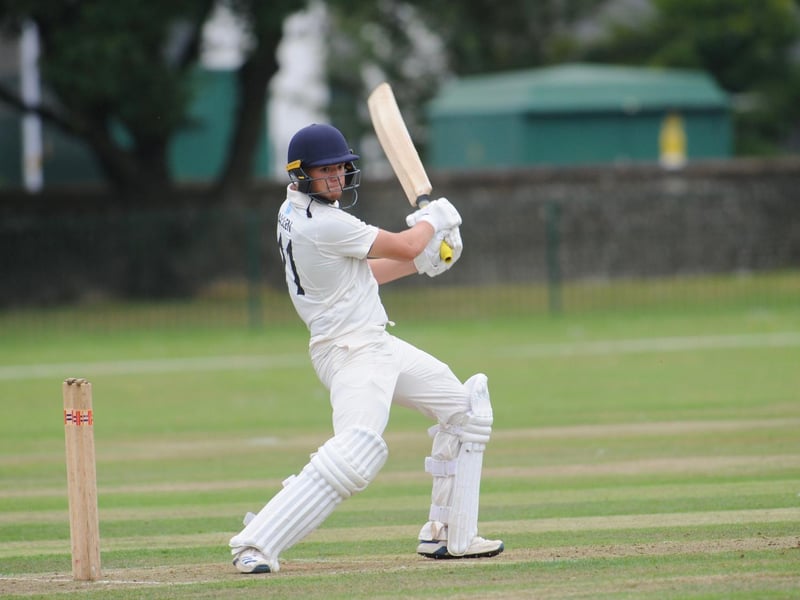 Action from Findon's one-wicket win at Worthing / Pictures: Stephen Goodger