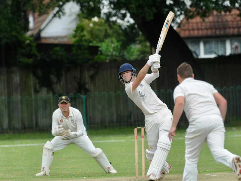 Action from Findon's one-wicket win at Worthing / Pictures: Stephen Goodger