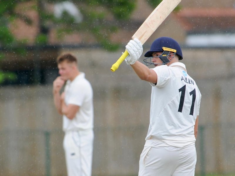 Action from Findon's one-wicket win at Worthing / Pictures: Stephen Goodger