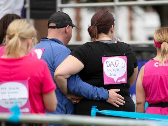 Hundreds ran, jogged and walked around Abington Park on Saturday (August 21) to raise money for Cancer Research UK. Photo: Kirsty Edmonds.