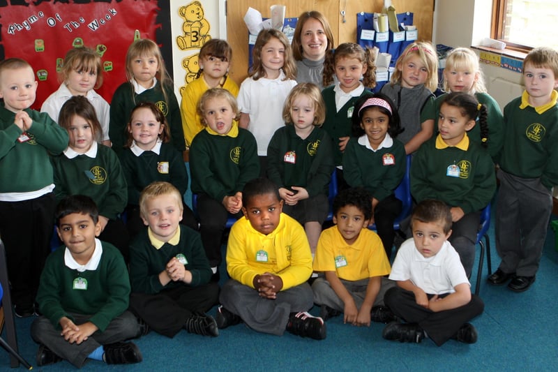 Obby  New Starters Broadfield East Infant School Miss Sam Apps +her class