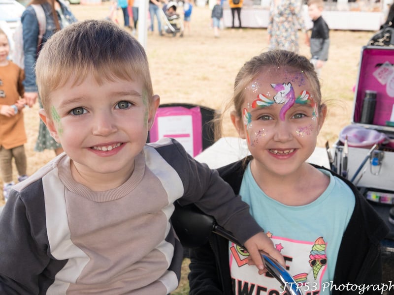 Bexhill on Sea 2021 Festival, Glyne Gap Field 21.22 Aug.
Photo by Jeff Penfold (JTP53 Photography). SUS-210823-124116001