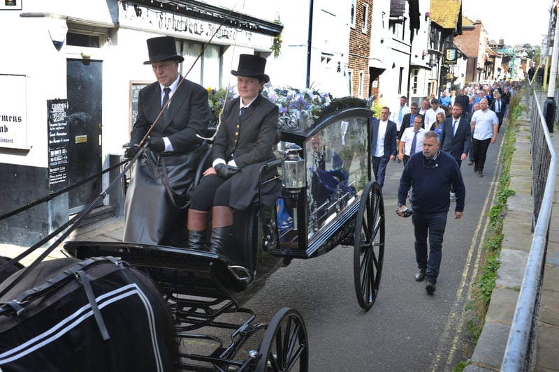 The funeral of Gary Cornelius in Hastings Old Town, 27/8/21 SUS-210827-134304001