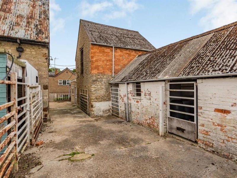 This detached, period, five-bed Northamptonshire home with separate Grade II listed barn is on the market.