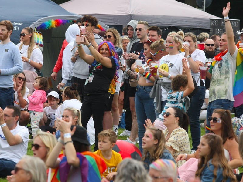 DM21082359a.jpg. Crawley Pride. Photo by Derek Martin Photography. SUS-210828-195513008