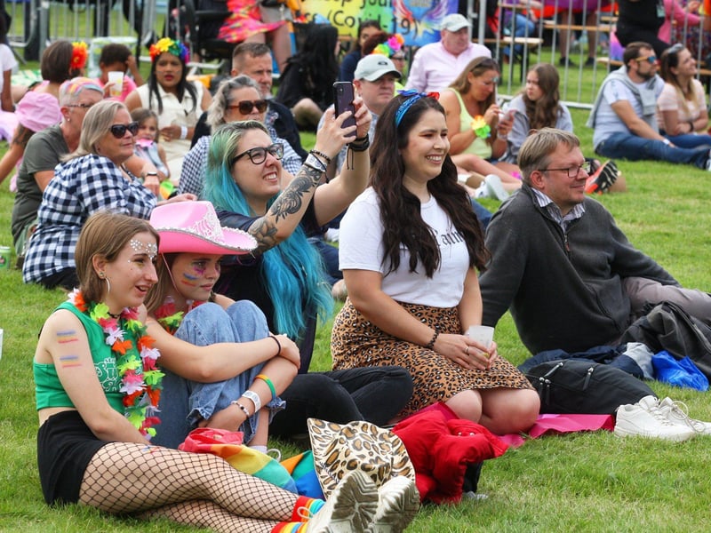 DM21082281a.jpg. Crawley Pride. Photo by Derek Martin Photography. SUS-210828-195229008