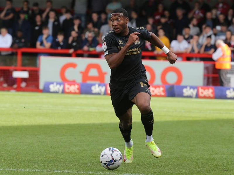 Replaced the injured Mills and was dynamic at left-back... 6