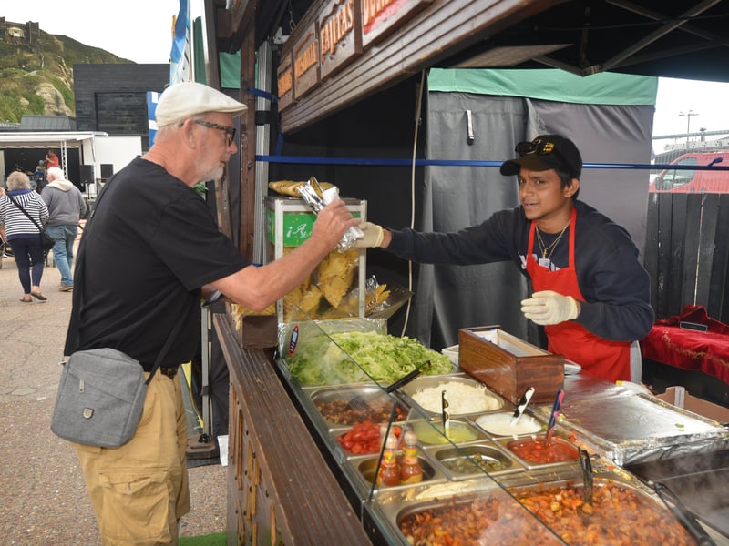 Street Food Festival in Hastings Old Town. SUS-210828-132555001