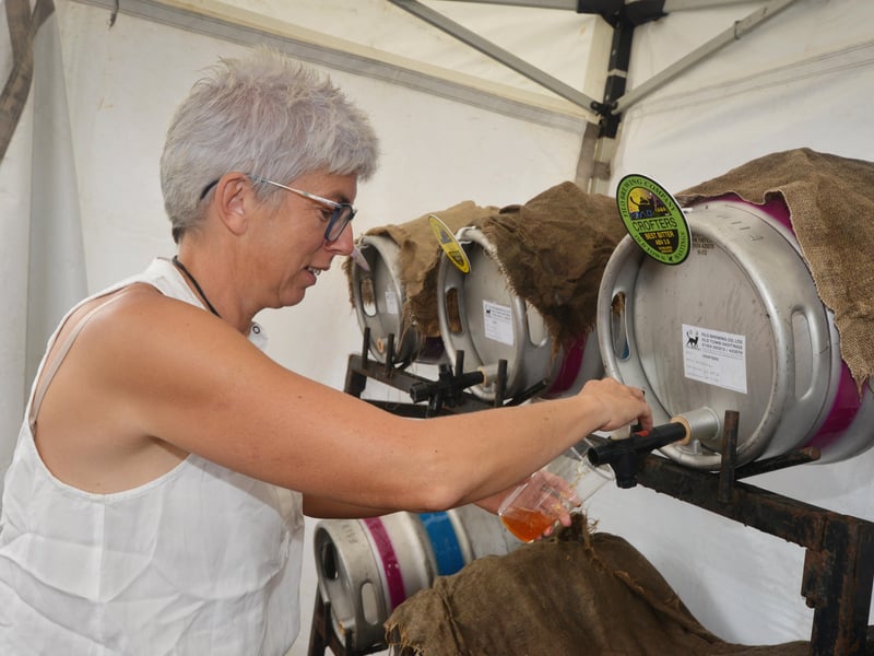 Street Food Festival in Hastings Old Town. SUS-210828-132845001