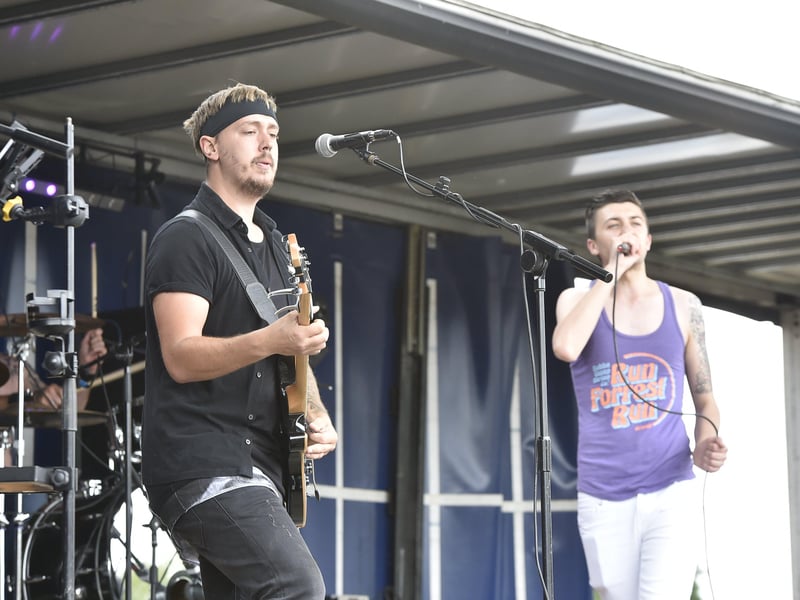 Thorney Music Festival at Bedford Hall. The Last Minute Brigade band EMN-210829-200251009