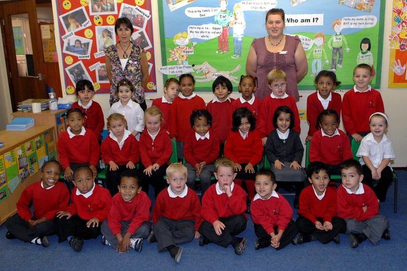obby 30/9 new starters - seymour primary school - mrs walkers class + t/a miss briggs - this is correct names for this pic J91_3086