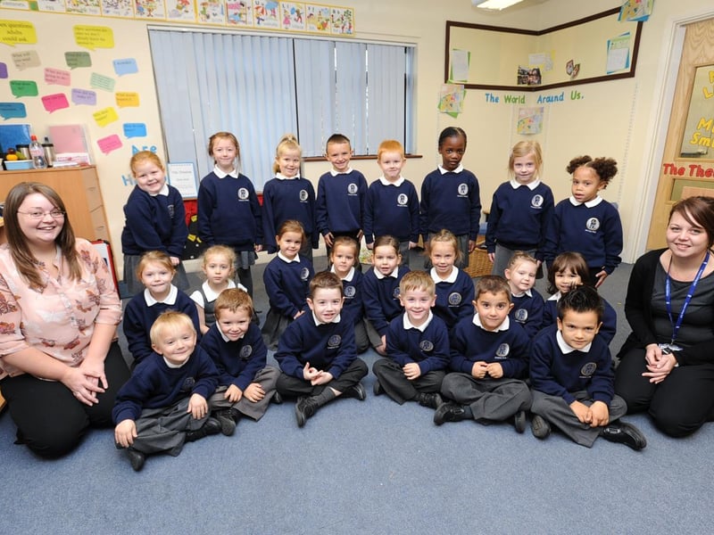 Rec12. Hampton College reception pupils with teacher Miss Light and teaching assistant Miss Smith ENGEMN00120121012152603