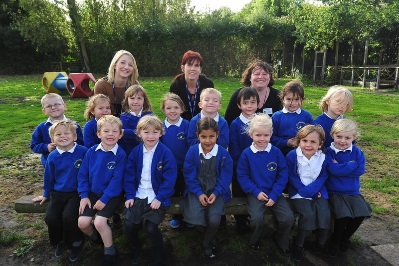 Reception class at Ashbeach primary school Ramsey St Mary's rec12 ENGEMN00120120811120453
