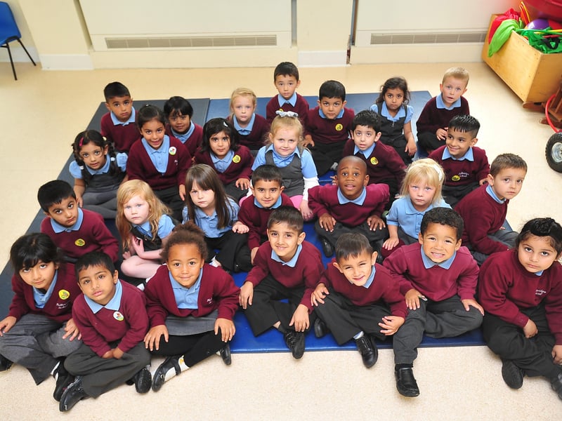 rec12  Mrs Cawthorne's reception class at Fulbridge primary school ENGEMN00120120811120844