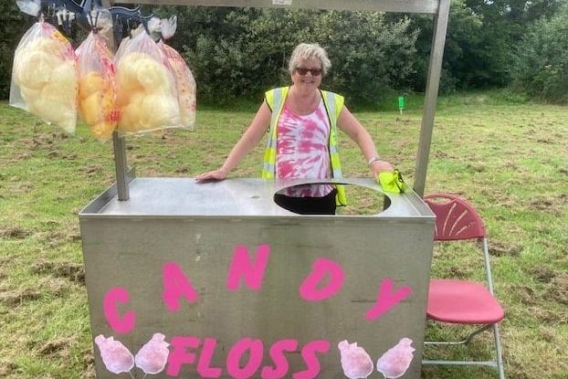 Shinewater Fun Day. Candy floss. SUS-210309-093509001